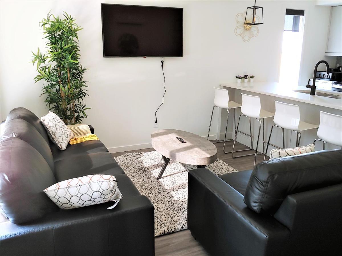 Serene 2 Bedroom Condo With Balcony And Lakeview วินนิเพก ภายนอก รูปภาพ