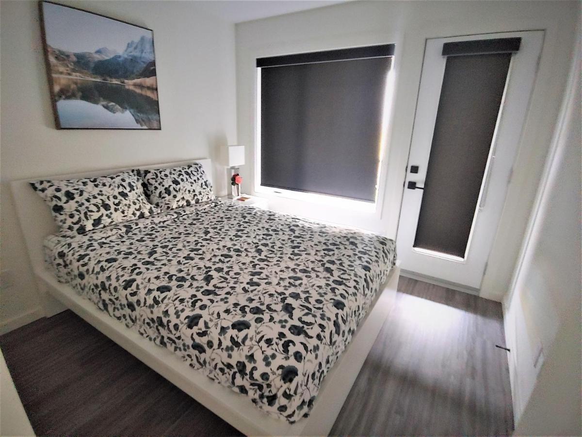 Serene 2 Bedroom Condo With Balcony And Lakeview วินนิเพก ภายนอก รูปภาพ